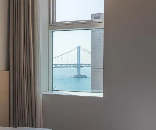 Hotel Marine View *